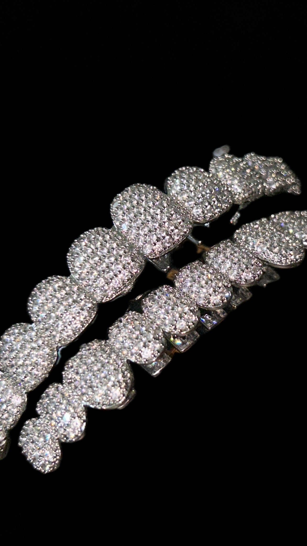 Adjustable iced grillz( full set)