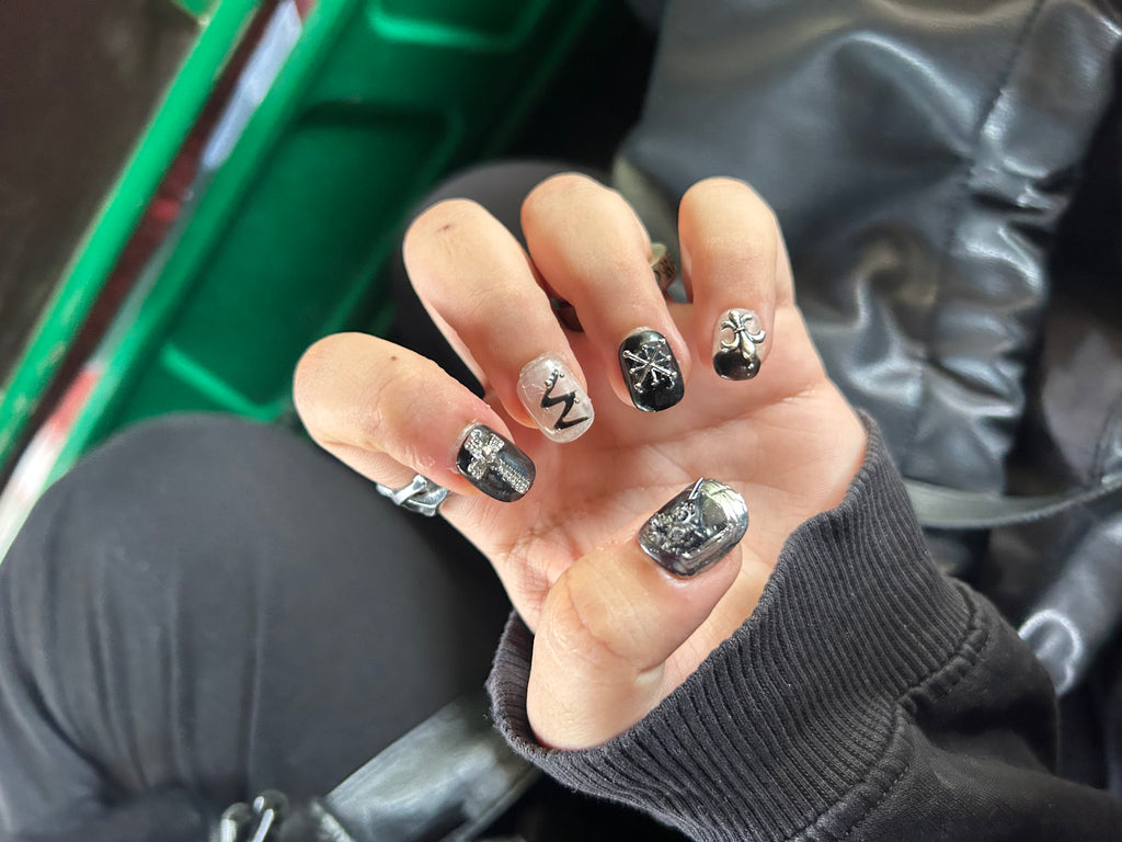 Medium size press on nails