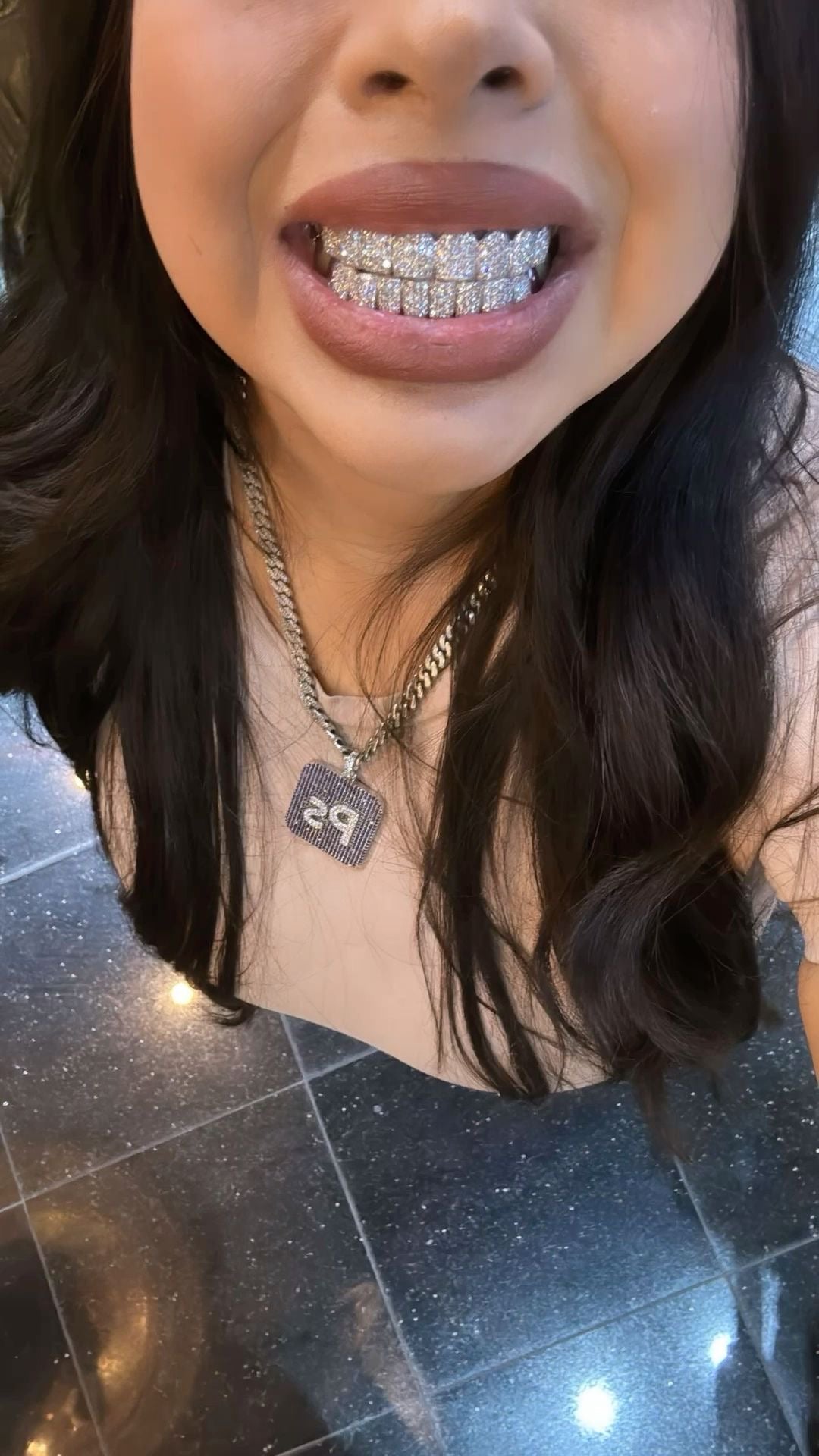 Adjustable iced grillz( full set)