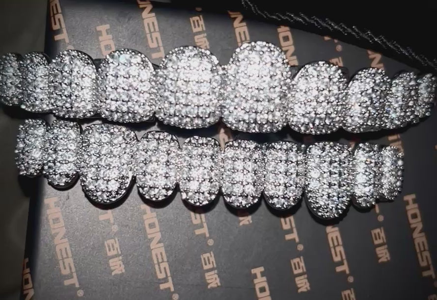 Adjustable iced grillz( full set)